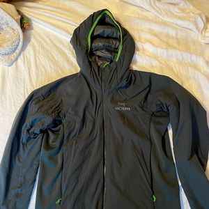 Arc’teryx Atom LT Hoody - Men’s Medium - Odysseus (dark green)